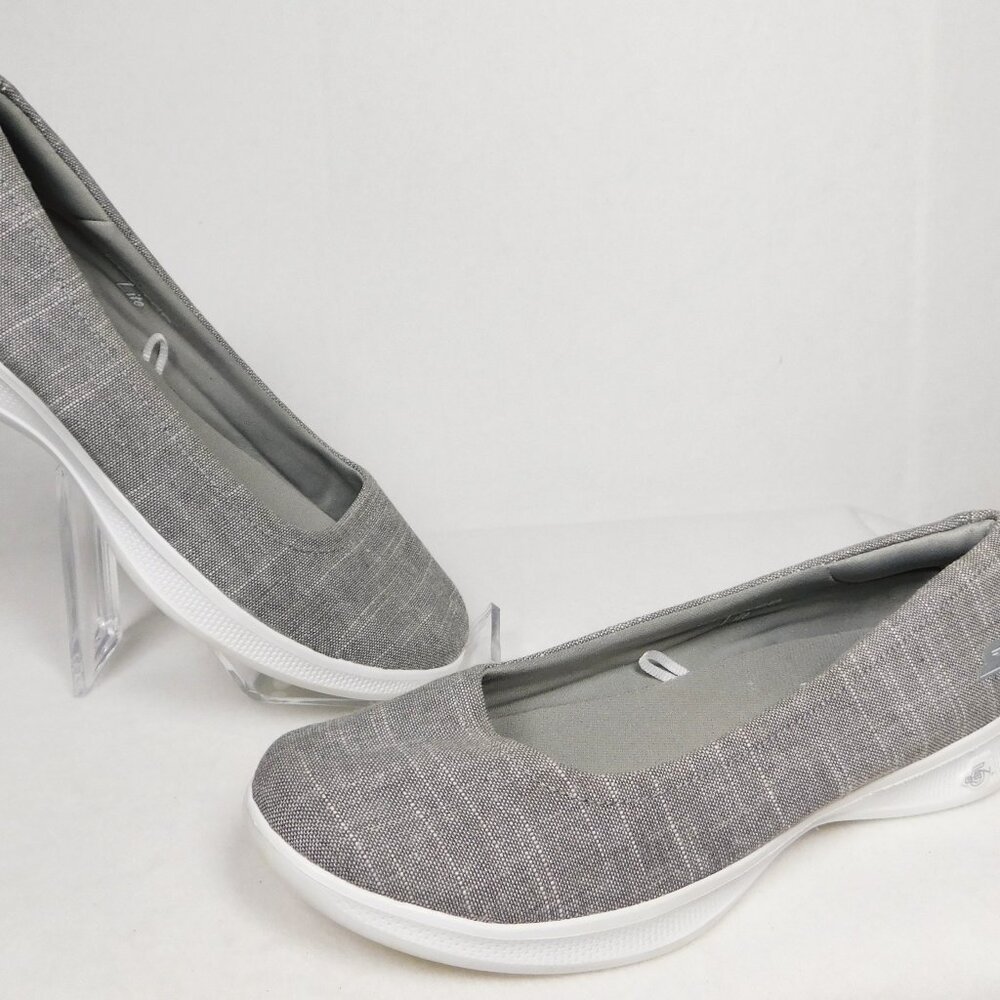 Skechers Go Step Lite Women’s Size 8 Grey Slip On Goga Max Gen 5 Shoes Casual